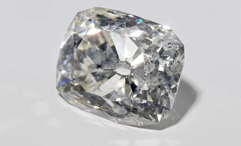 Le diamant « Banjarmasin » découvert au 19ème siècle en Indonésie sur l’île de Bornéo I Antic Boterf